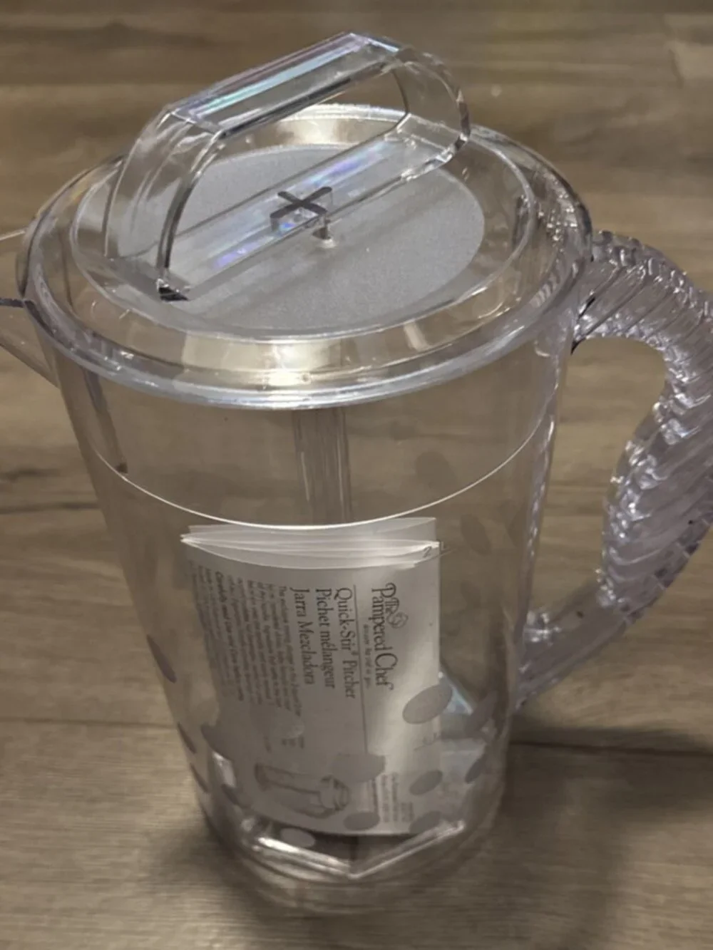 Pampered Chef Quick Stir Pitcher 2 Qt Polka Dot Lid Handle Clear Plastic 2272